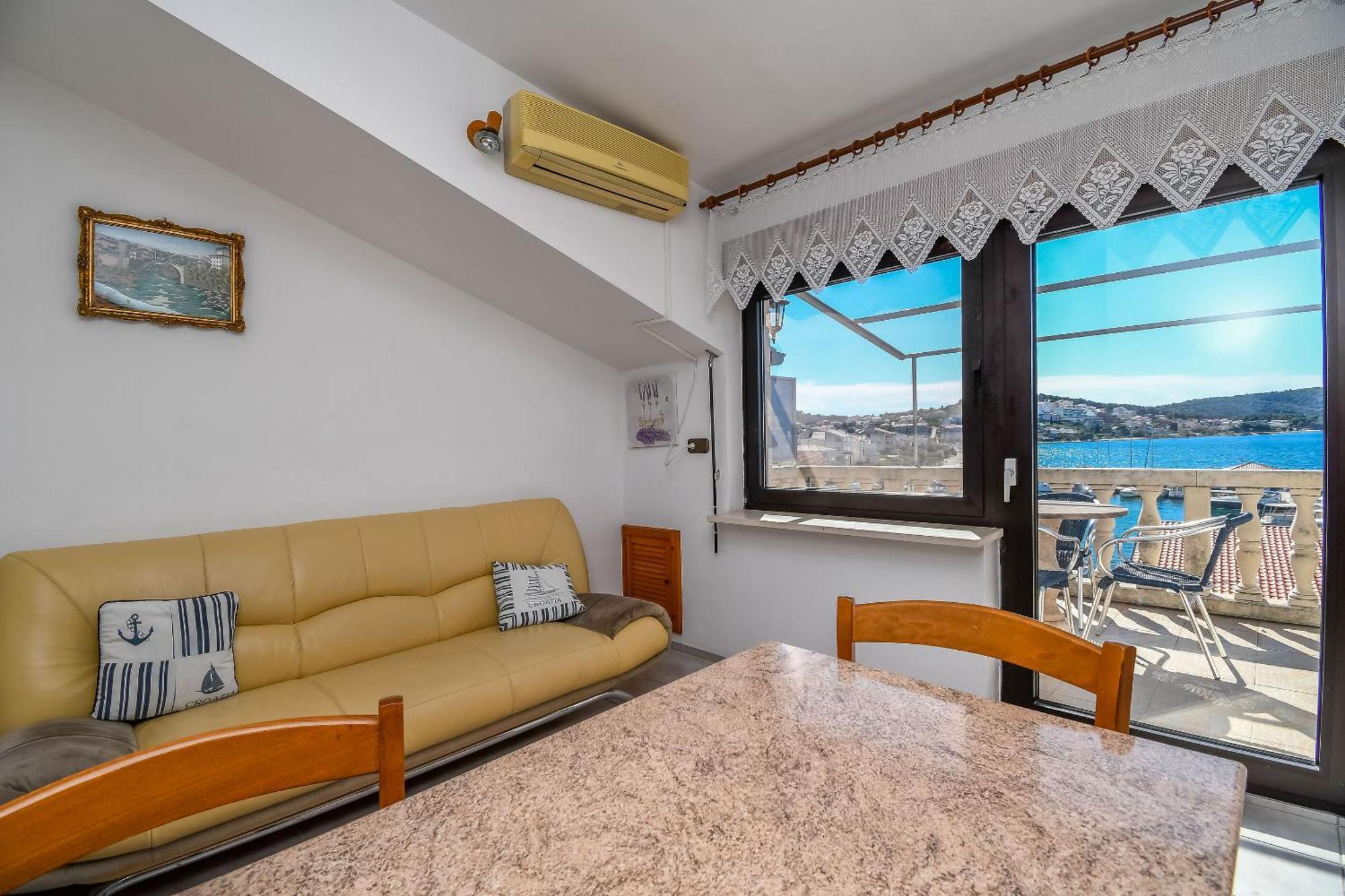 Apartments Anna Trogir Exterior photo