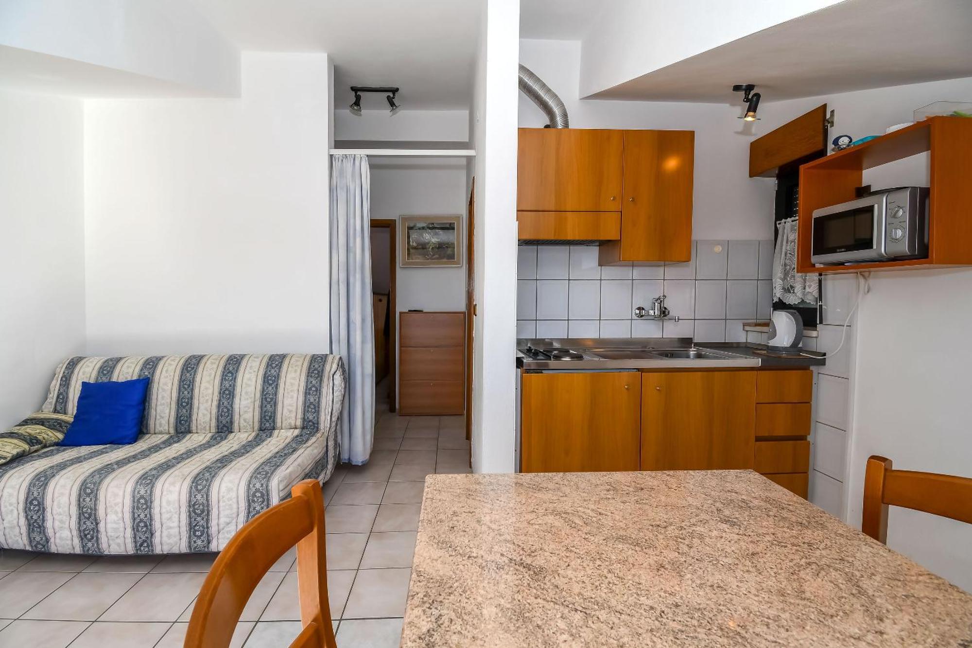 Apartments Anna Trogir Exterior photo